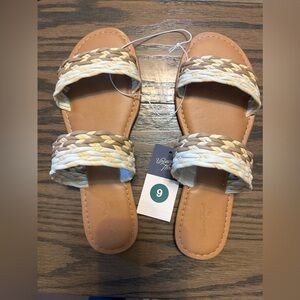 Universal Thread sandals
